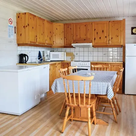 Cozy In With Kitchen Holiday home *